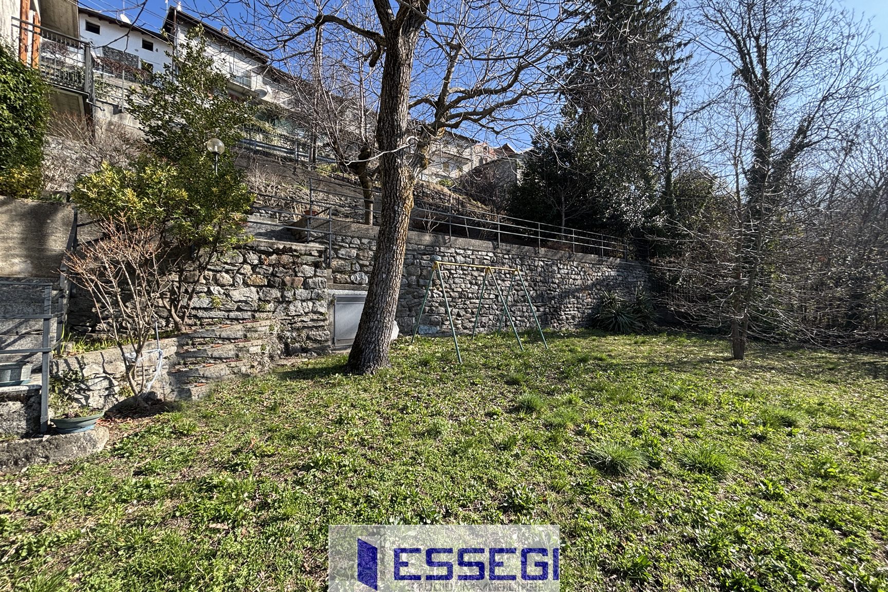 VELESO Casa indipendente